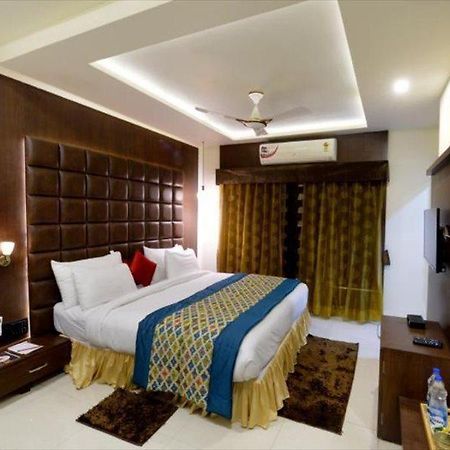 Hotel Mk Vivanta Gwalior Eksteriør billede